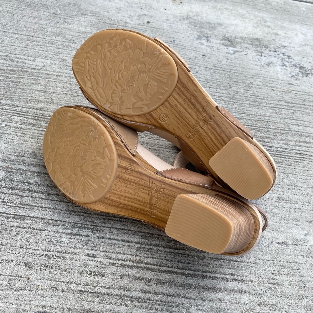 New Dansko 40 Tan Anna Buckle Sandals Block Heel - Picture 5 of 7